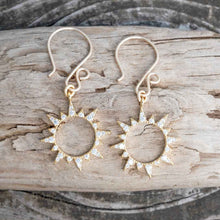 Load image into Gallery viewer, Sparkling Total Solar Eclipse Earrings