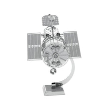 Load image into Gallery viewer, Hubble Space Telescope Sheet Metal 3D Model Kit