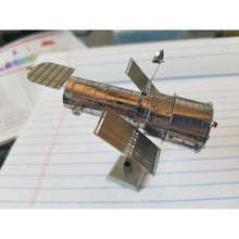 Load image into Gallery viewer, Hubble Space Telescope Sheet Metal 3D Model Kit