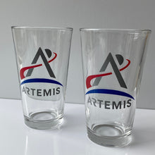 Load image into Gallery viewer, Artemis Pint Glass