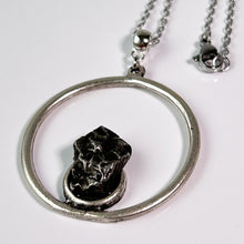 Load image into Gallery viewer, Meteorite Circle Pendant Necklace